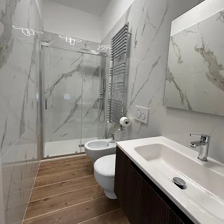 Domus - Skyline Piazzale Loreto Διαμέρισμα *